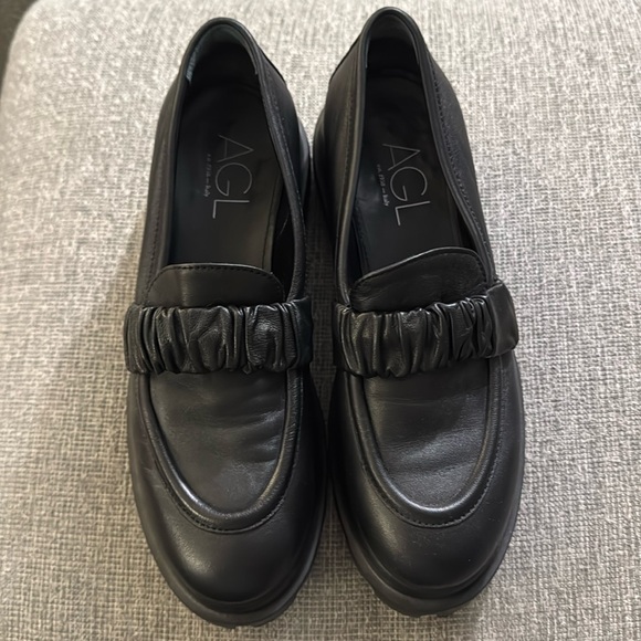 Like new AGL Loafer - Picture 2 of 9